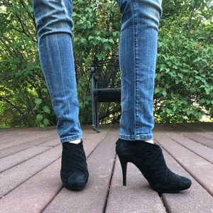 Banana Republic Suede Heels